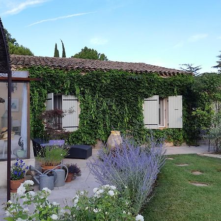 Le Chat Sur Le Toit Lourmarin Exterior photo